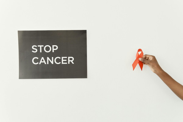 Πολεμώντας τον καρκίνο: Πώς η επιστήμη μπορεί να &quot;κερδίσει&quot; την τελική μάχη