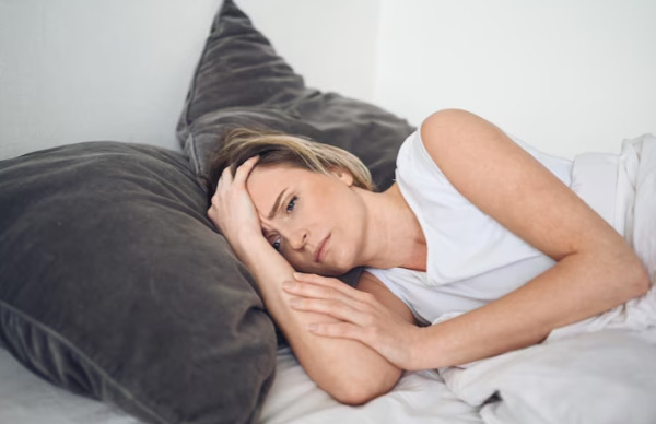 Πώς η αϋπνία μπορεί να αυξήσει τον κίνδυνο για εγκεφαλικό επεισόδιο -Τι λέει νέα μελέτη