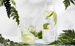 Αλκαλικό νερό: Πότε η μόδα του wellness μπορεί να γίνει επικίνδυνη