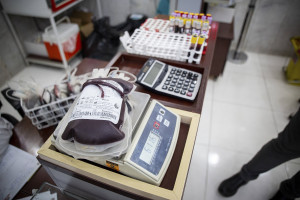 Λάθος μετάγγιση αίματος σε ιδιωτικό νοσοκομείο: Έλεγχος για τα πρωτόκολλα από το ΕΚΕΑ