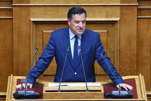 Πυρ ομαδόν κατά της τροπολογίας για τη διοίκηση του ΠΙΣ – Παρέμβαση και από την ευρωπαϊκή ιατρική κοινότητα