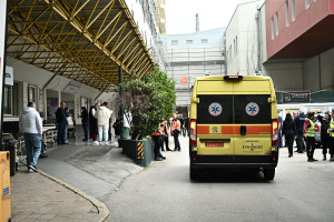 ΕΙΝΑΠ: «Επικίνδυνη η κατάσταση στα προσωρινά ΤΕΠ του &quot;Ευαγγελισμού&quot;»