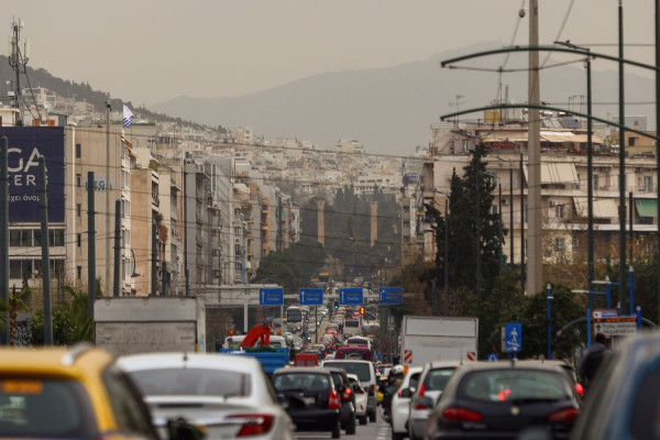 Γιατροί χτυπούν το καμπανάκι στις ευπαθείς ομάδες για την αφρικανική σκόνη - Οι συστάσεις τους