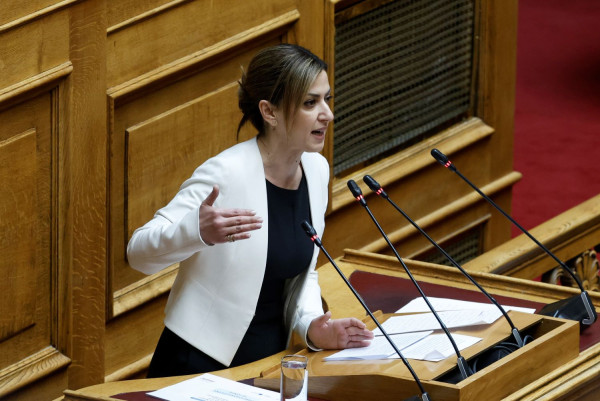 Στον «Ευαγγελισμό» με ξαφνική αδιαθεσία η Αγαπηδάκη, κανένας λόγος ανησυχίας για την υγεία της