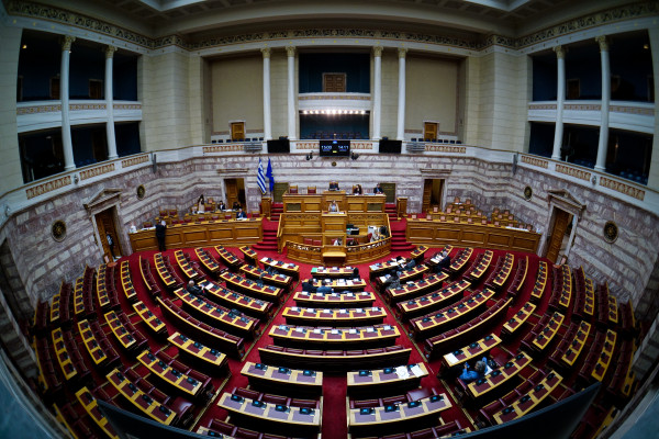 Στη Βουλή το νομοσχέδιο για το Ογκολογικό Κέντρο Παίδων εν μέσω σφοδρών αντιδράσεων