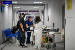 Τα 14 νοσοκομεία που θα έχουν σε δύο μήνες το νέο σύστημα ιχνηλάτησης ασθενών στις εφημερίες τους