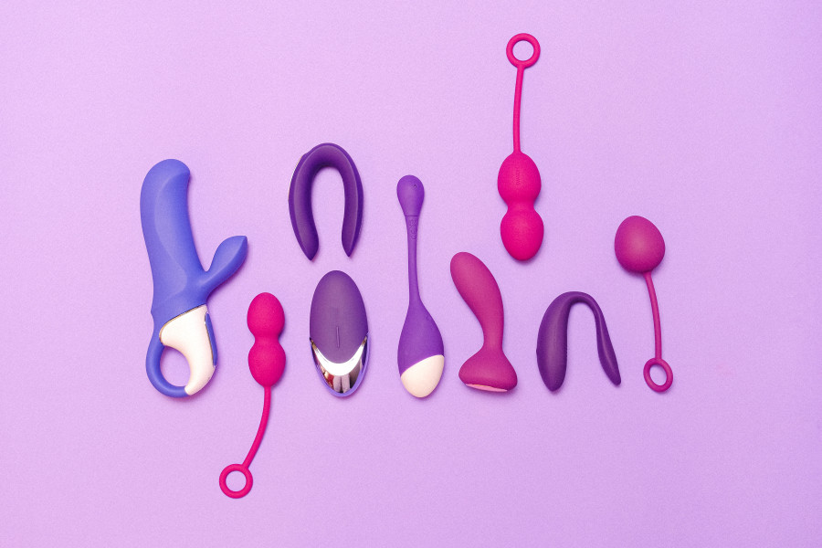 Sex toys: Κι όμως, οι καλύτεροι «φίλοι» των δονητών δεν είναι οι...νέοι