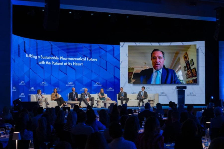 O Άδωνις Γεωργιάδης online στο 2ο SFEE SUMMIT