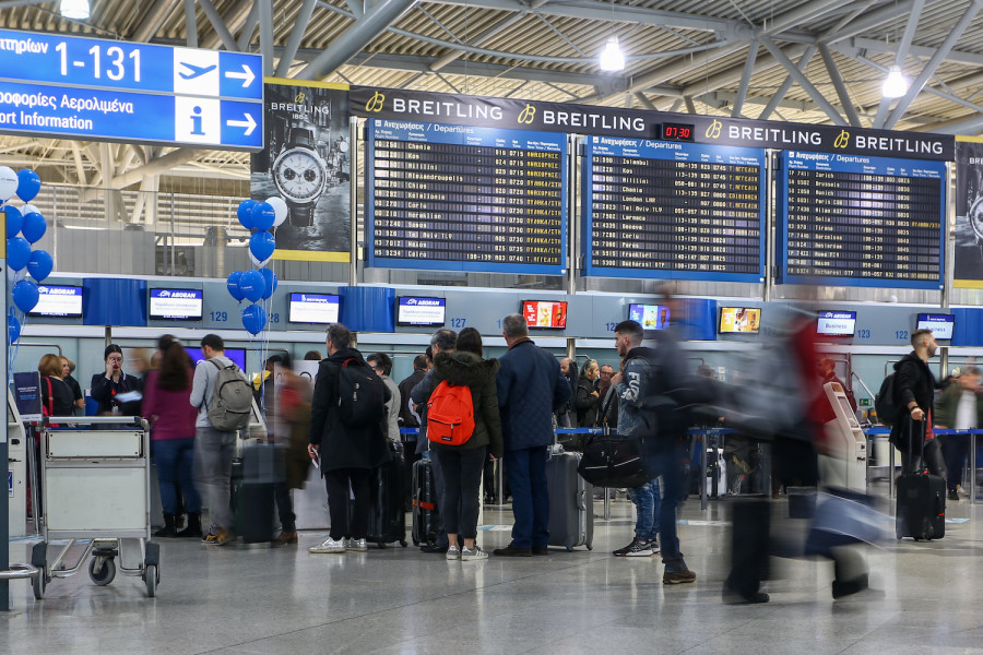 Κορονοϊός: Αρνητικά τα τεστ των πρώτων ημερών σε ταξιδιώτες απευθείας πτήσεων από Βρετανία