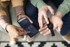 Πώς το smartwatch μπορεί να προβλέψει την εξέλιξη της υγείας του εγκεφάλου