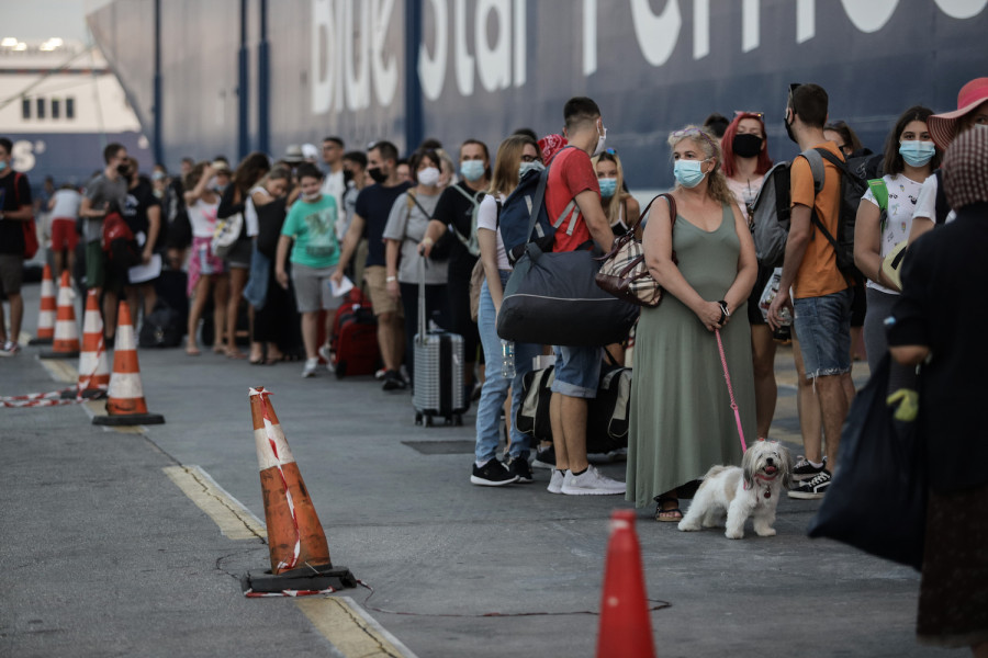 Κορονοϊός Ελλάδα: Μάσκα και στους εξωτερικούς χώρους στα πλοία!