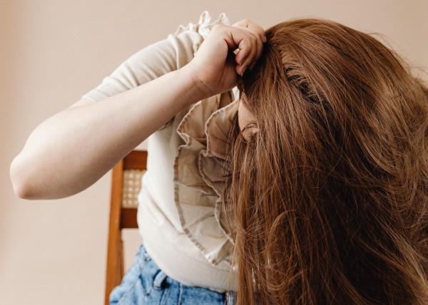 Σύνδρομο Ραπουνζέλ: Η σπάνια διαταραχή που οι ασθενείς τρώνε τα μαλλιά τους - Τι την προκαλεί