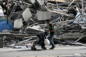 Ο ΠΟΥ εκλιπαρεί για την παράδοση ανθρωπιστικής βοήθειας στη δοκιμαζόμενη Γάζα