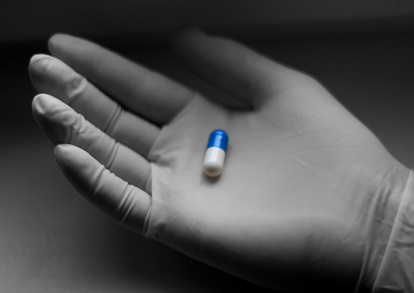 «Ναι» σε 1218 αιτήσεις για αντιικά φάρμακα, σε τι ποσοστό βοηθούν ρεμντεσιβίρη, μολνουπιραβίρη, ριτοναβίρη