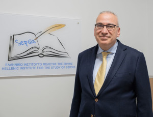 Παμψηφεί πρόεδρος του European Sepsis Alliance για τρίτη συνεχόμενη θητεία ο καθηγητής Γιαμαρέλλος