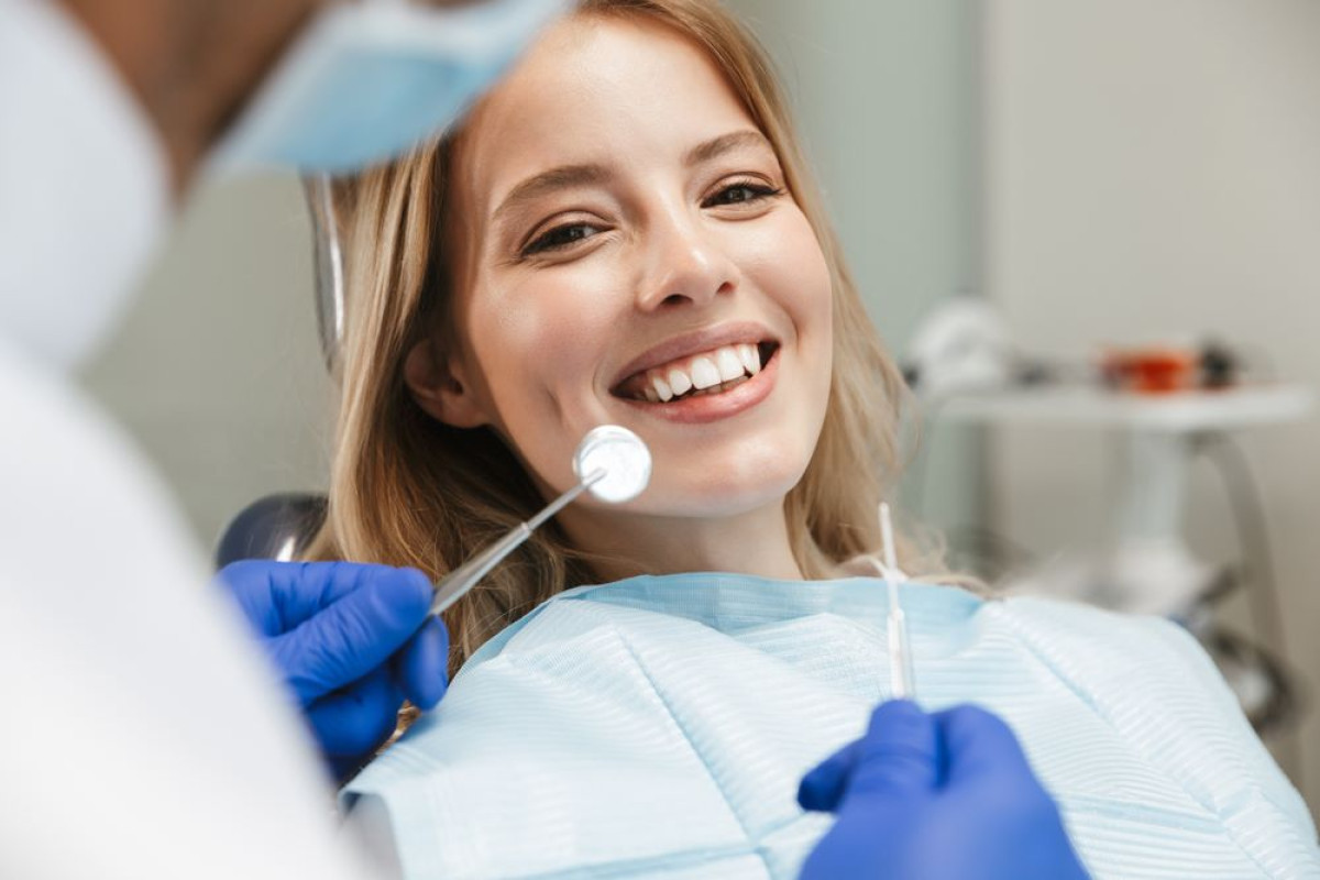 Παγκόσμια Ημέρα Στοματικής Υγείας: Ο οδοντίατρος μας κάνει να χαμογελάμε χωρίς να ντρεπόμαστε