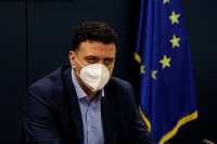 Κικίλιας: Διπλασιάζονται οι αποδοχές των υγειονομικών που ρίχνονται στη μάχη στη Β. Ελλάδα