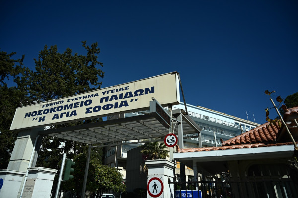 Γιαννάκος: 40 ανήλικα σε παιδιατρικά νοσοκομεία λόγω ελλείψεων στις δομές πρόνοιας