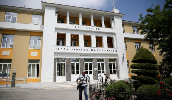Πρωτοποριακή επέμβαση στη Μυτιλήνη - Τοποθετήθηκε αισθητήρας που χτυπάει «καμπανάκια» στην καρδιά 58χρονου