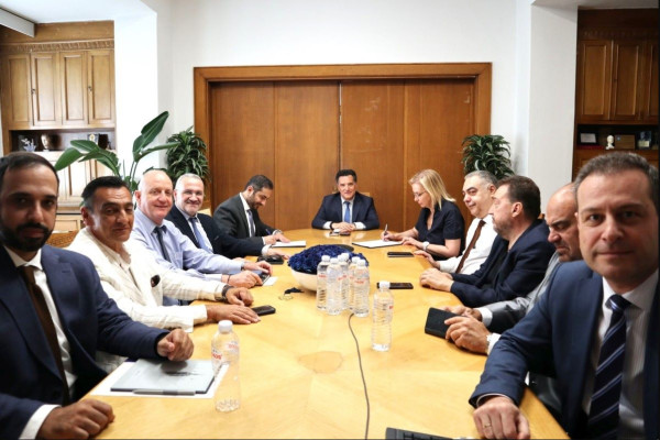 Συμφωνία συνεργασίας με τη Σαουδαραβική Halal με ορίζοντα τις εξαγωγές ελληνικών φαρμάκων στις χώρες του Κόλπου