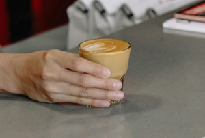 Η παράδοξη «παρενέργεια» από τη μείωση ή και τη διακοπή της κατανάλωσης καφέ