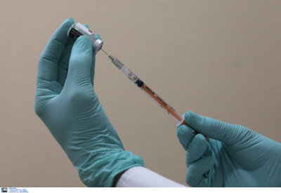 Κορονοϊός μελέτη: Μειώνεται η προστασία από τη μετάλλαξη Δέλτα, 90 μέρες μετά τον εμβολιασμό