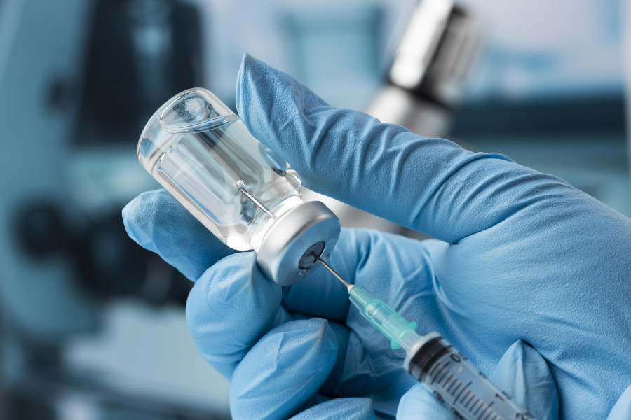 ΕΜΑ: «Πράσινο φως» στο πρώτο εμβόλιο κατά του RSV για βρέφη και μεσήλικες