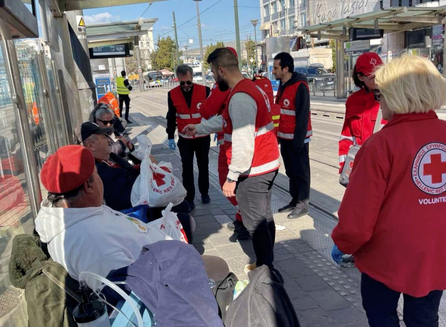 Ελληνικός Ερυθρός Σταυρός: Δράσεις για τους αστέγους με αφορμή το Πάσχα