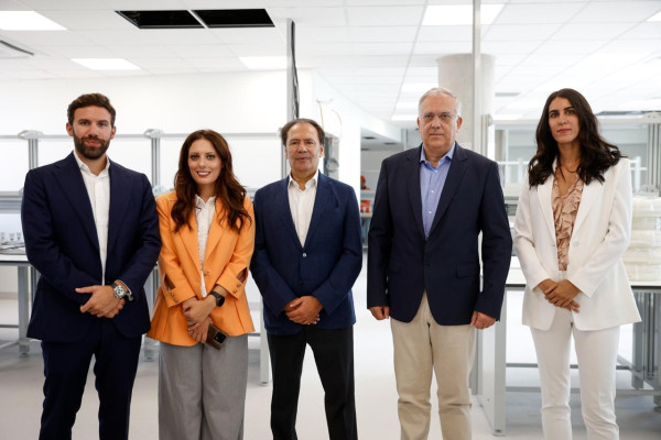 Θεοδωρικάκος: &quot;Το νέο παραγωγικό πρότυπο της Ελλάδας αναδεικνύεται στην επένδυση της ELPEN&quot;