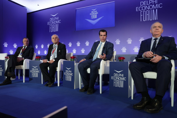 Πλεύρης από Delphi Economic Forum: To clawback δεν είναι λογικό μέτρο, μείωση έρχεται από το 2023