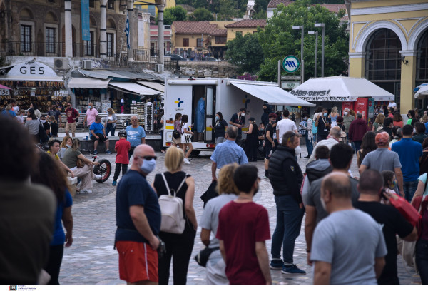 Στα 1.948 τα κρούσματα σήμερα, 33 νεκροί και 318 διασωληνωμένοι