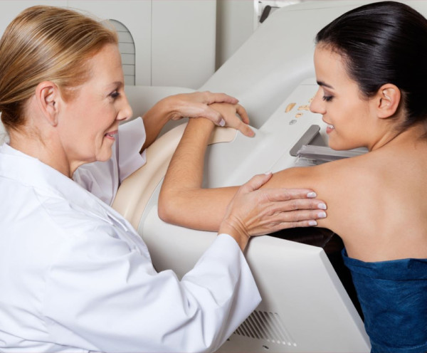 Αλήθειες και μύθοι για τη μαστογραφία - Ειδικός ακτινοδιαγνώστης ξεδιαλύνει τα πράγματα
