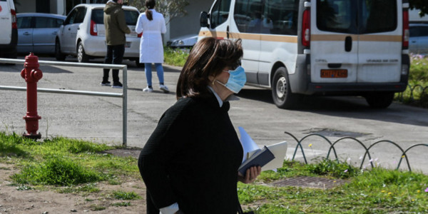 Κορονοϊός: Εκτεθειμένα ΑμεΑ και ευπαθή άτομα εν μέσω πανδημίας - Τι συμβαίνει στην Καστοριά