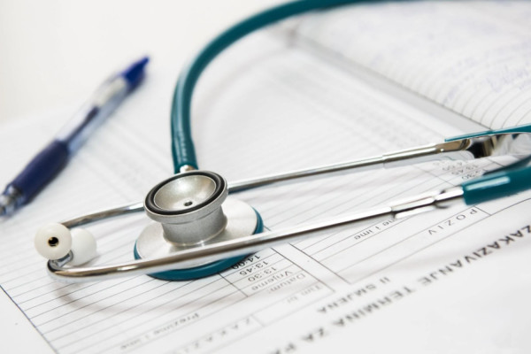 ΙΣΑ: Ζητά συμμετοχή Ιατρικών Συλλόγων σε Μεικτές Επιτροπές για πιθανές παραβάσεις συνταγογράφησης