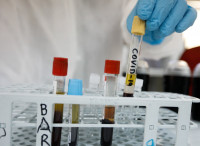 Κορονοϊός: Ποια είναι τα τρία εμβόλια που πέρασαν στη δεύτερη φάση δοκιμών
