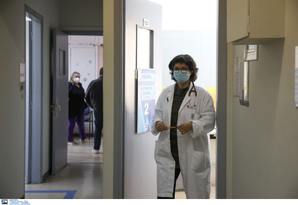 Η Περιφέρεια Κεντρικής Μακεδονίας εξοπλίζει 25 Κέντρα Υγείας και Τοπικά – Περιφερειακά Ιατρεία της 4ης ΥΠΕ