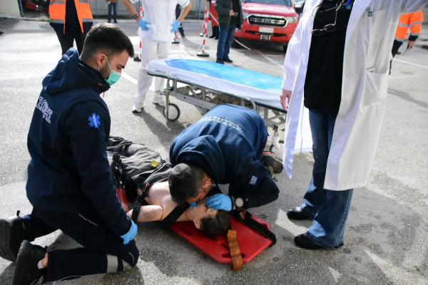 Παγκόσμια Ημέρα Επανεκκίνησης Καρδιάς: Εκπαιδευτικές δράσεις του ΕΚΑΒ σε όλη την Ελλάδα