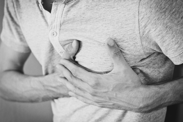 «Ύποπτη» για θάνατο από καρδιαγγειακό συμβάν η διαλλειματική νηστεία των οκτώ ωρών διατροφής
