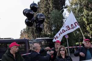 ΠΟΕΔΗΝ: 24ωρη απεργία την Πέμπτη 2 Νοεμβρίου και πορεία προς Μαξίμου και υπουργείο Υγείας