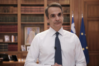 Μητσοτάκης: Από την Τρίτη χρήση μάσκας παντού και τέλος στην εστίαση και την ψυχαγωγία στη ζώνη Αυξημένου Κινδύνου