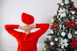 Εμμηνόπαυση και χριστουγεννιάτικη μαγεία: Πώς να απολαύσετε τις γιορτές παρά τα συμπτώματα