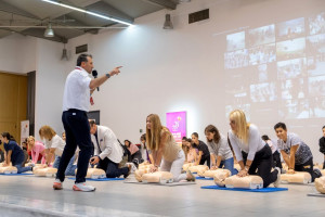 Πανελλήνιο ρεκόρ ΚΑΡΠΑ με συμμετοχή 60.650 μαθητών από 550 σχολεία στη Θεσσαλονίκη
