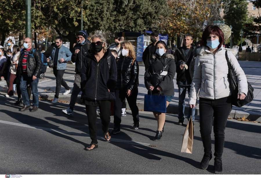 Πάνω από 35.000 κρούσματα σήμερα, 78 νεκροί, 615 διασωληνωμένοι