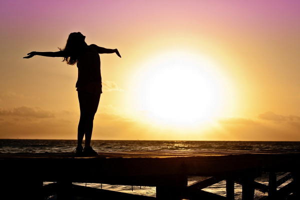 Ιδού οι πέντε λόγοι που ο ήλιος κάνει καλό στην υγεία μας