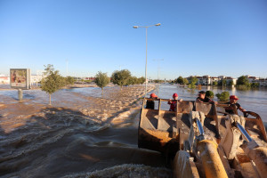 Η «μάχη της Λάρισας» - Αγώνας δρόμου από υγειονομικούς και πολίτες για τη δημόσια υγεία