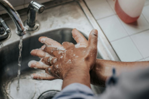 Παγκόσμια ημέρα πλυσίματος χεριών η 15η Οκτωβρίου - Σαπούνι και νερό κατά των μικροβίων