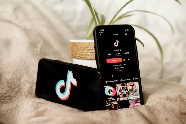 Πρωτοβουλίες του TikTok για την αναβάθμιση των λειτουργιών ψυχικής υγείας και ευεξίας της πλατφόρμας