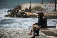 Κορονοϊός Ελλάδα: Στα 800 τα νέα κρούσματα, 362 οι διασωληνωμένοι