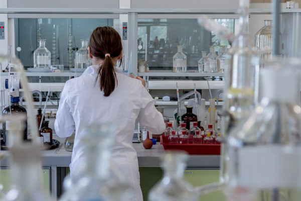 Η ΕΕ στηρίζει ερευνητές και οργανισμούς με 822 εκατ. € το 2021 μέσω του «Marie-Skłodowska Curie»