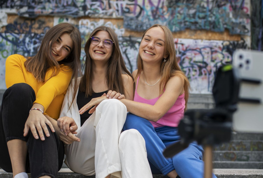 Αρχείου FREEPIK